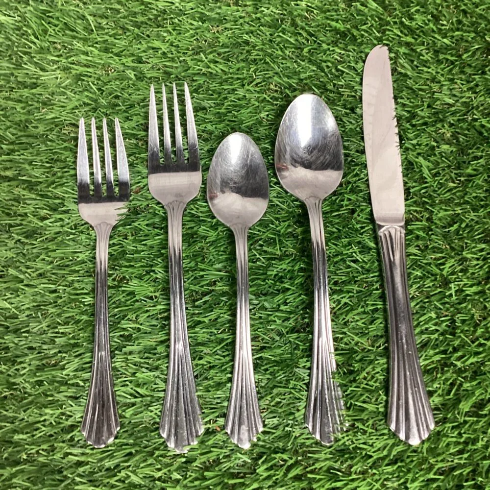 Oneida Dublin Flatware Set 33 pieces